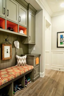 Έπιπλα στενού διαδρόμου