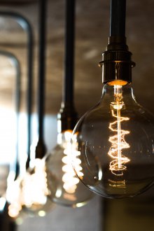 Ενδεσμευτική λυχνία Edison