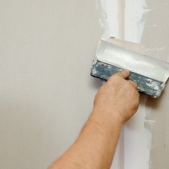 Στεγανοποίηση αρμών με στόκ λατέξ