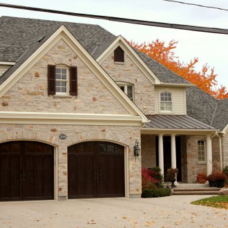 Αντιμετωπίζοντας το σπίτι με τούβλα