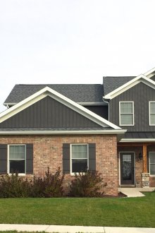 Μαύρη κάθετη παρακαμπτήριος