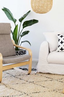 Καρέκλα ποίηση σε ξύλινο πλαίσιο