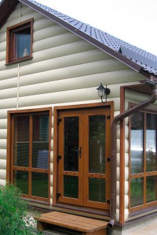 Κάλυψη κάτω από μπαρ με λευκό χρώμα