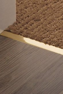 Χρυσό κατώφλι για δάπεδα από πολυστρωματικό υλικό