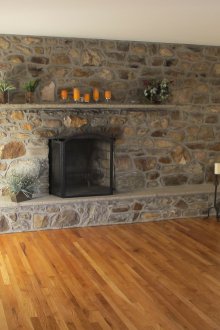 Περίπλωση πέτρα στον τοίχο