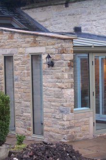 Πέτρινη πέτρα για εξοχική κατοικία