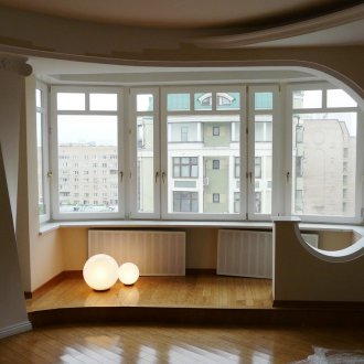 Επένδυση από πλαστικό σε μπαλκόνι