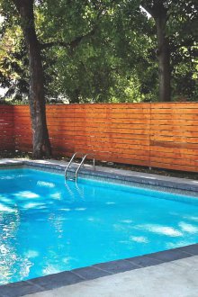 Ανοξείδωτη σκάλα πισίνας