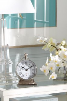 Ρολόι στο σαλόνι