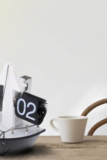 Αρχικό ρολόι στο σαλόνι