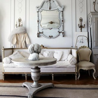 Ρολόι vintage στο σαλόνι