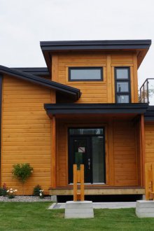 Παραδοσιακή κατοικία από πεύκα