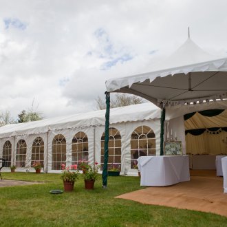 Γκαρνταρόμπα με παράθυρα