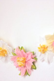 Κυματοειδές χαρτί Garland