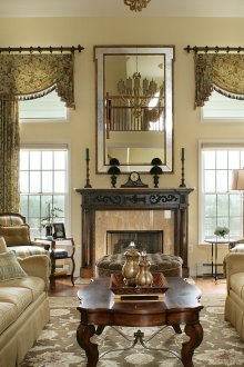 Καθημερινό σαλόνι με δύο παράθυρα