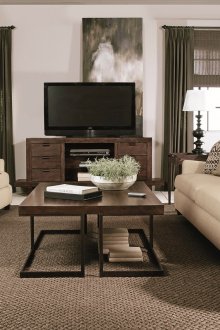 Art Nouveau καθιστικό με δύο παράθυρα