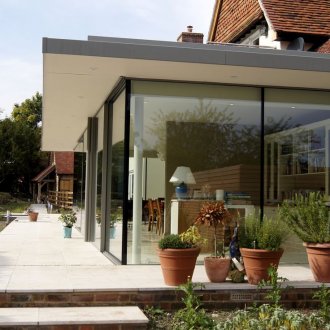 Σκυρόδεμα πάνω από την είσοδο