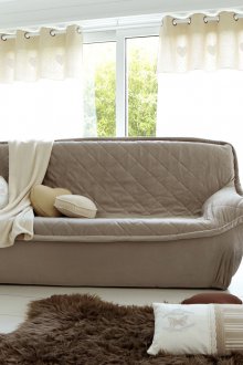 Καλύψτε με μια ελαστική ταινία σε έναν καναπέ