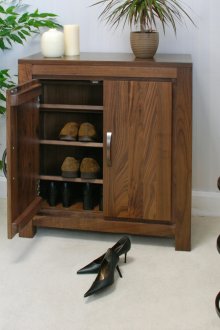 Κορμάκι παπουτσιών χρώματος καρυδιού