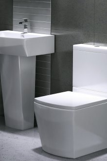 Συμπαγής τετράγωνη λεκάνη τουαλέτας