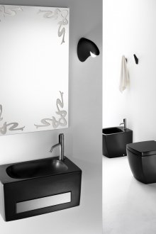 Μαύρη τουαλέτα με microlift