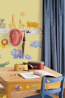 Κίτρινη ταπετσαρία με ζώα για παιδικό δωμάτιο