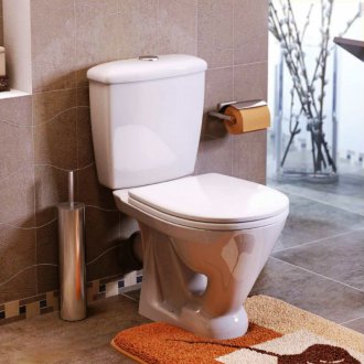 Wc bianco con rilascio obliquo