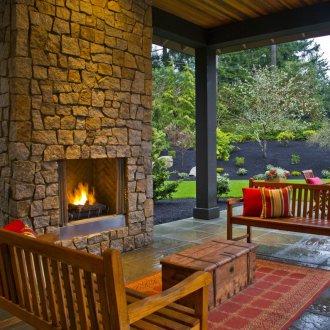 Αίθριο με τζάκι