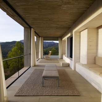 Φωτεινή βεράντα