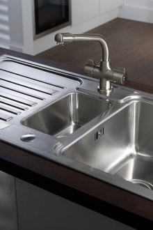 Νιπτήρας χάλυβα