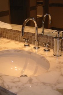 Νιπτήρας με πάγκο