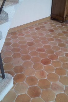 Εξάγωνο κεραμίδι σε στυλ Προετίας