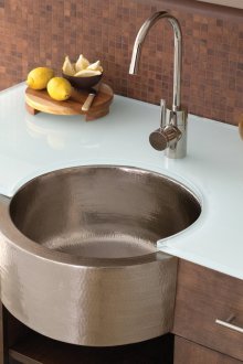 Χειροκίνητος νεροχύτης χάλυβα