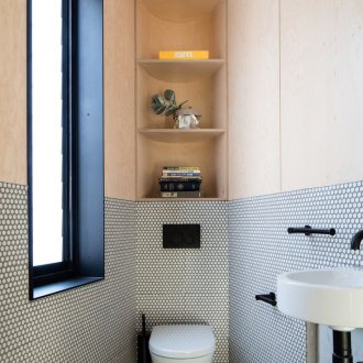 Η τουαλέτα είναι μικρή