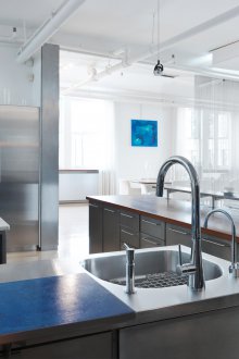 Ντουλάπα από ανοξείδωτο χάλυβα τύπου σοφίτας