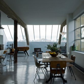 Τραπέζι από χυτοσίδηρο τύπου σοφίτας