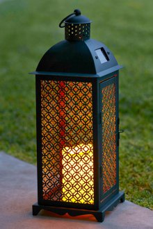 Ηλιακή λάμπα δρόμου