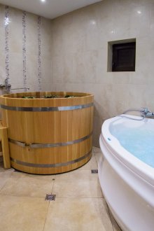 Bir varil şeklinde bir banyo için yazı tipi