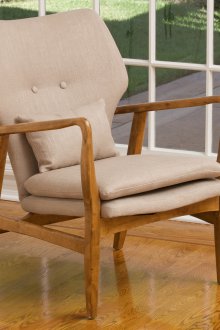 Ξύλινες καρέκλες στυλ σοφίτα