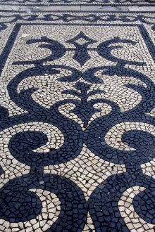 Πλακόστρωση πλακών