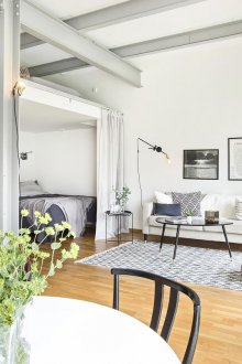 Φωτεινό στούντιο σοφίτας