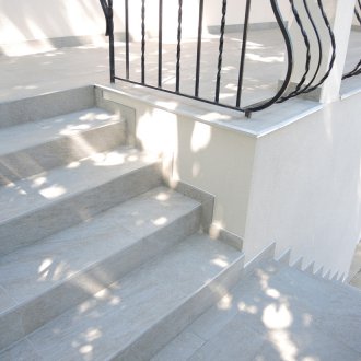 Πλακάκια από πορσελάνη