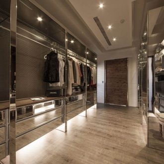 Χαλύβδινο ντουλάπι σοφίτας