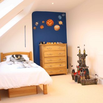 Τα βρεφικά κρεβάτια στη σοφίτα