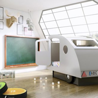 Νηπιαγωγείο σε σοφίτα με κρεβάτι