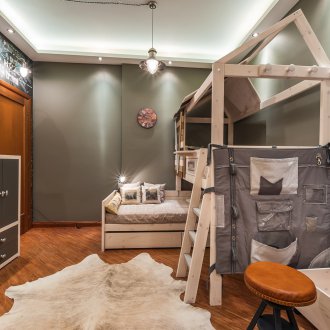 Νηπιαγωγείο στο ύφος μιας σοφίτας από μια συστοιχία