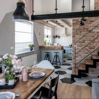 Γεωμετρικό πλακάκι σοφίτας