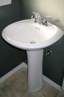 Νιπτήρας βάθρου