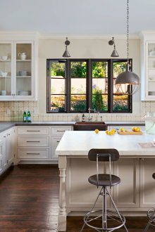 Κουζίνα νησιού της Προβηγκίας