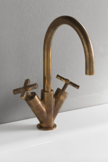 Μίξερ μπρούτζινης στυλ σοφίτας